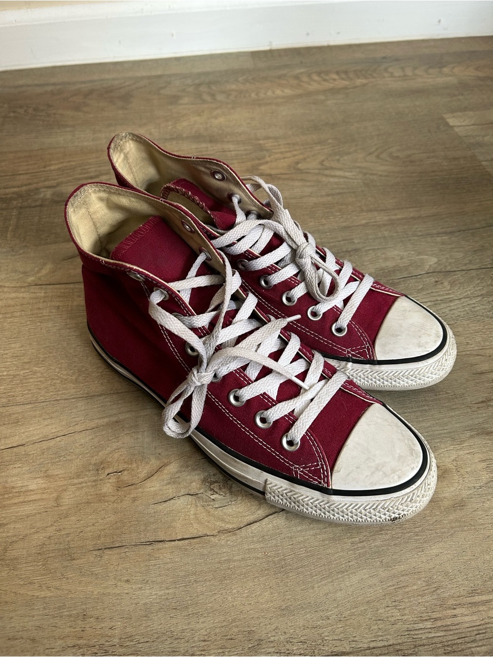 Converse Chuck Taylor All Star High Top Sneakers Burgundy Red Men’s 8 Women’s 10